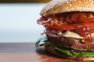 Jak przyprawić mięso na hamburgery