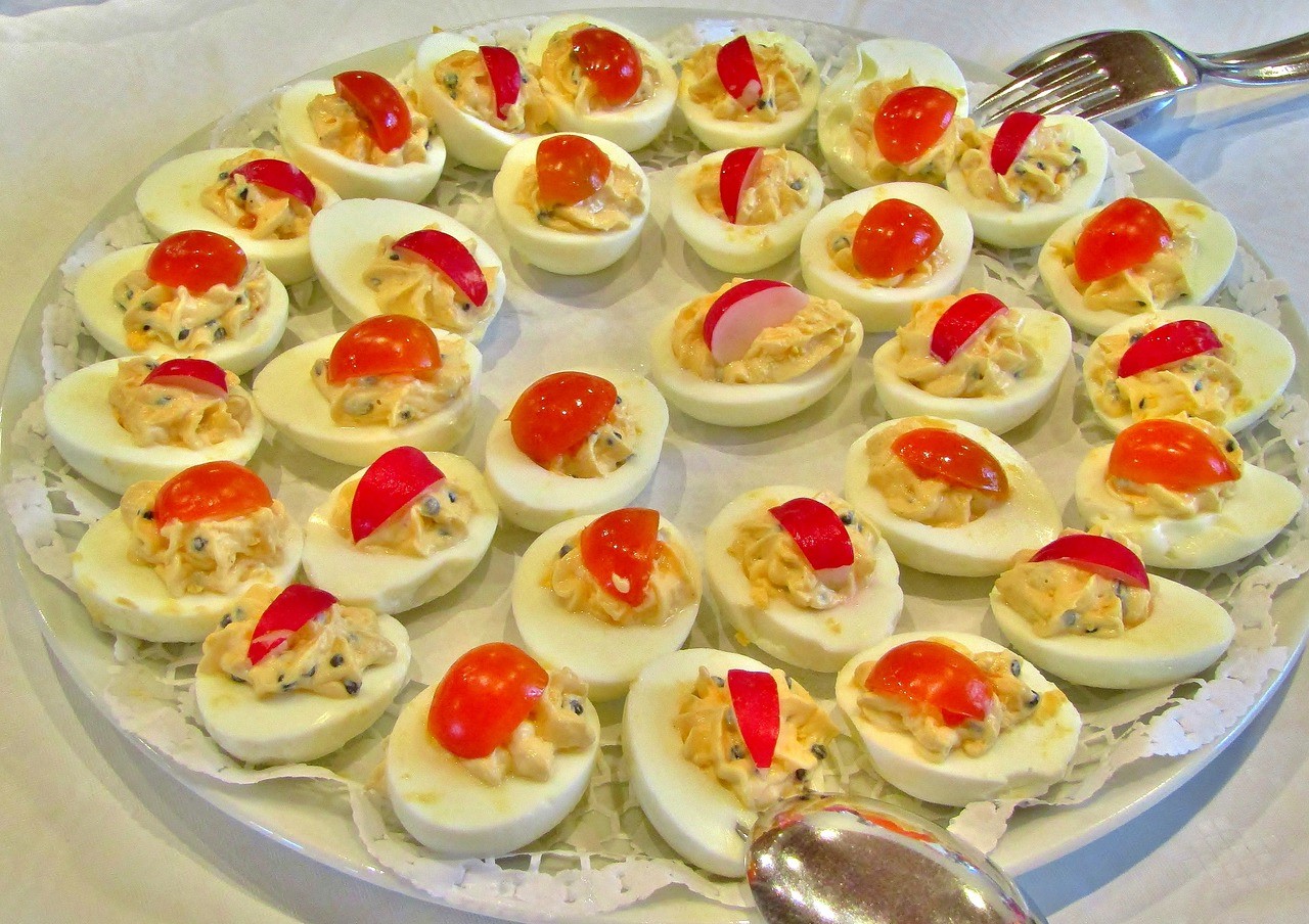 Jajka faszerowane z papryką – przepis, który z pewnością was zaskoczy