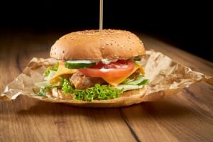 Fish burger - poznaj prosty przepis na burgera rybnego