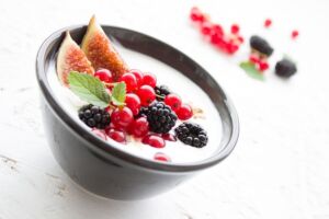 Jogurt grecki – czym zastąpić jogurt grecki w przepisie