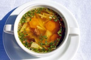 Kostka rosołowa – czym zastąpić kostkę rosołową w przepisie
