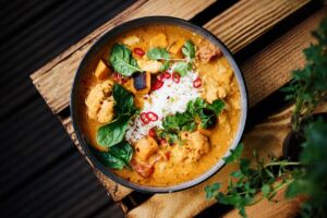 Czym zastąpić pastę curry?
