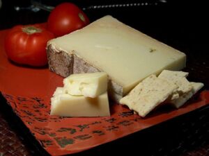 Czym zastąpić ser fontina?