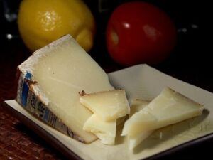 Czym zastąpić ser pecorino?