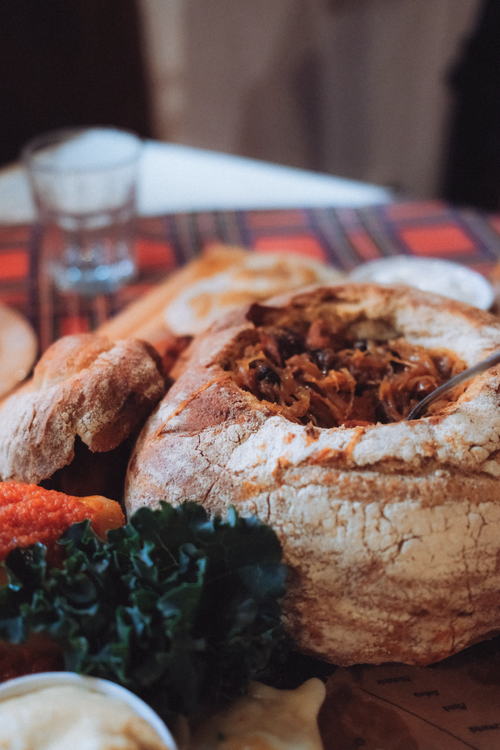 Gulasz wieprzowy z kapustą – przepis