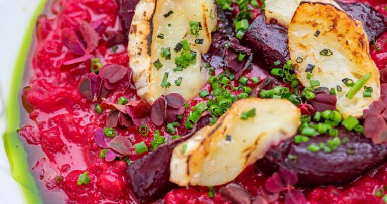 Risotto z burakami i pieczonym serem – przepis